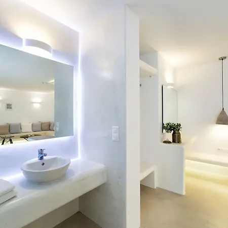 Anna Platanou Agia Irini (Paros)