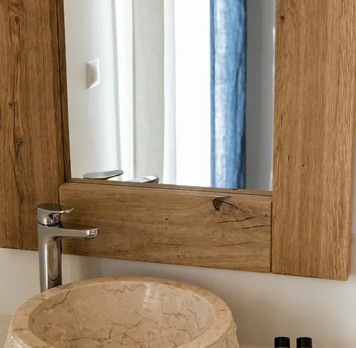 Ξενοδοχείο Anna Platanou